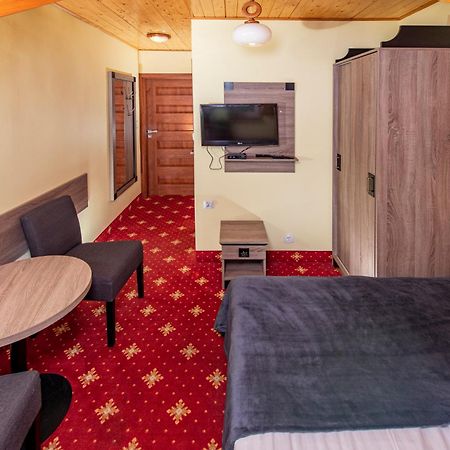 Domki, Apartamenty I Restauracja Wloczega กาสกี ภายนอก รูปภาพ