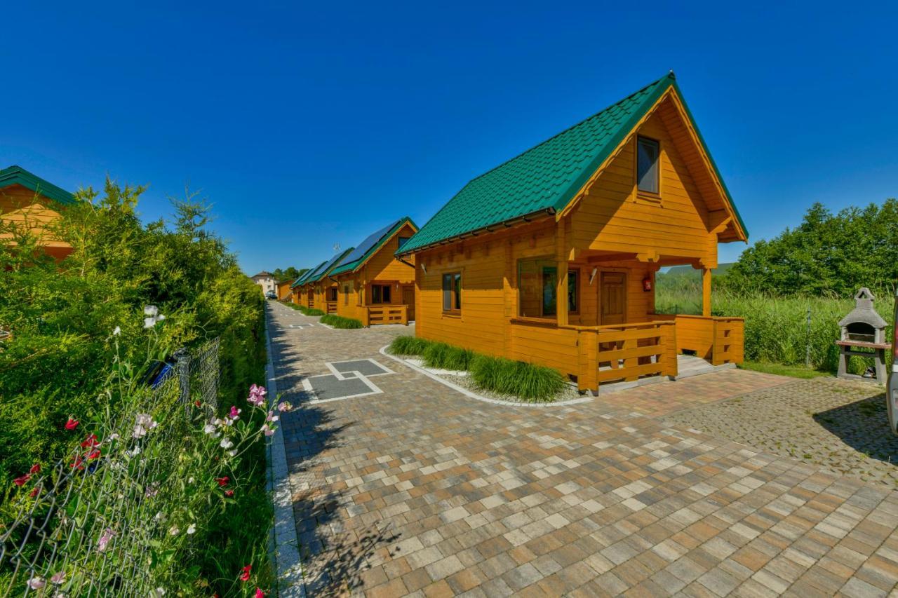Domki, Apartamenty I Restauracja Wloczega กาสกี ภายนอก รูปภาพ