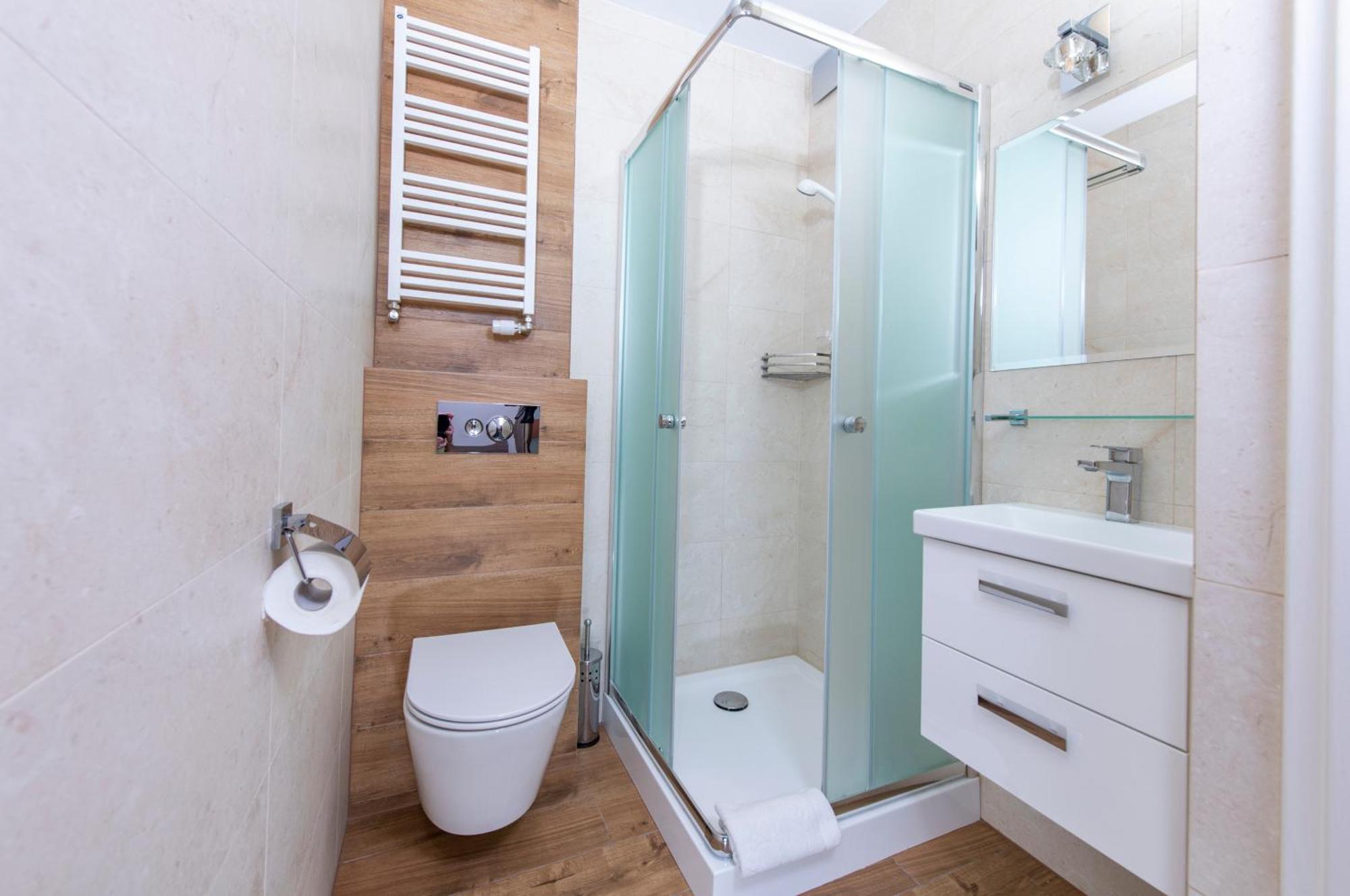 Domki, Apartamenty I Restauracja Wloczega กาสกี ภายนอก รูปภาพ