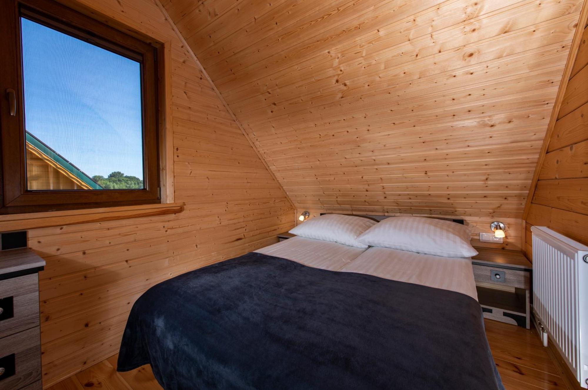 Domki, Apartamenty I Restauracja Wloczega กาสกี ภายนอก รูปภาพ