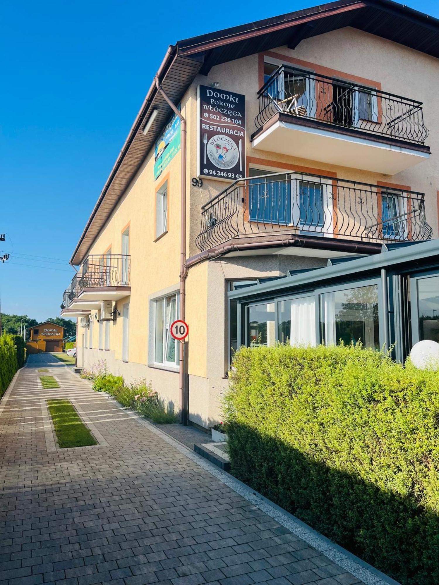Domki, Apartamenty I Restauracja Wloczega กาสกี ภายนอก รูปภาพ